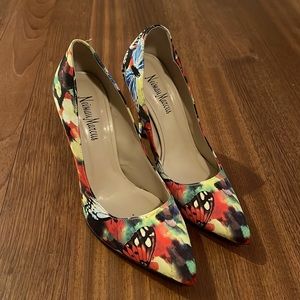 Neiman Marcus watercolor/butterfly fabric heel. Size 7